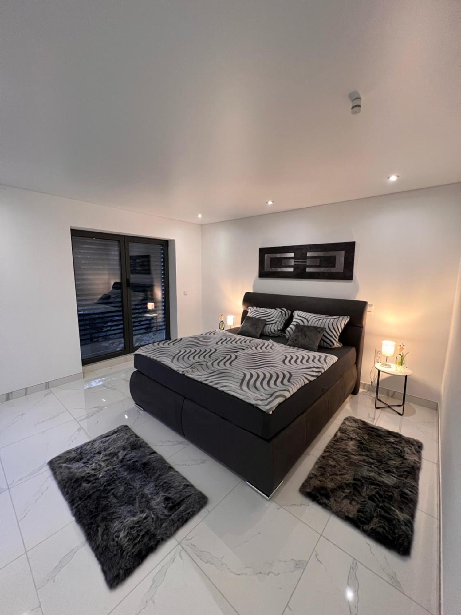 Apartament Penthouse M1 Neunkirchen  Zewnętrze zdjęcie